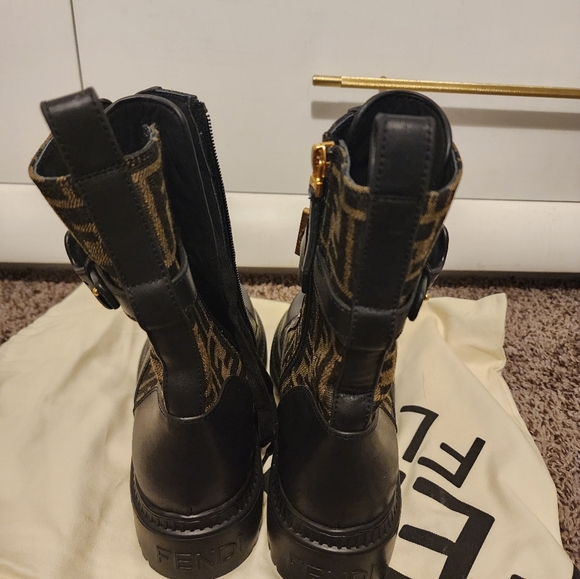 Fendi Lace Up Boots - Picture 4 of 8